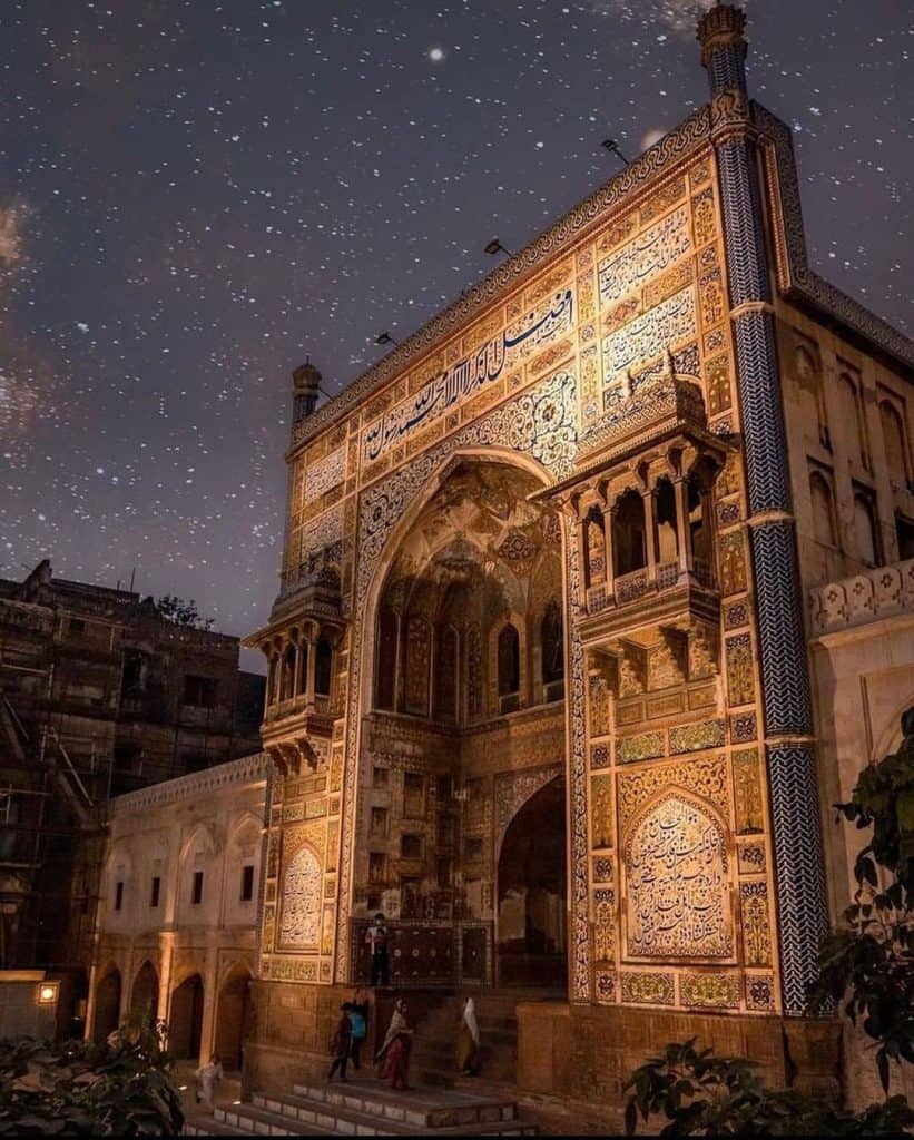 beautiful places to visit in lahore