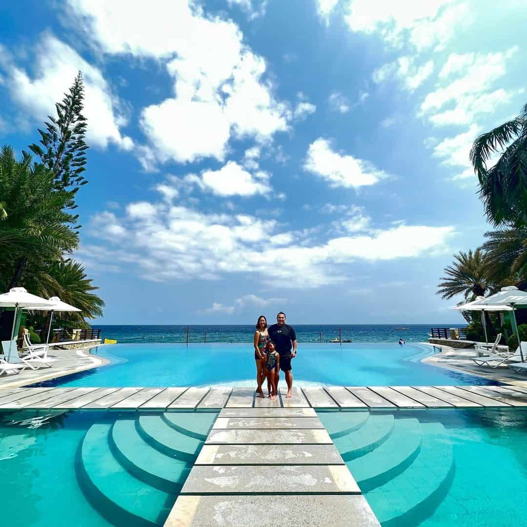 Acuatico Beach Resort & Hotel